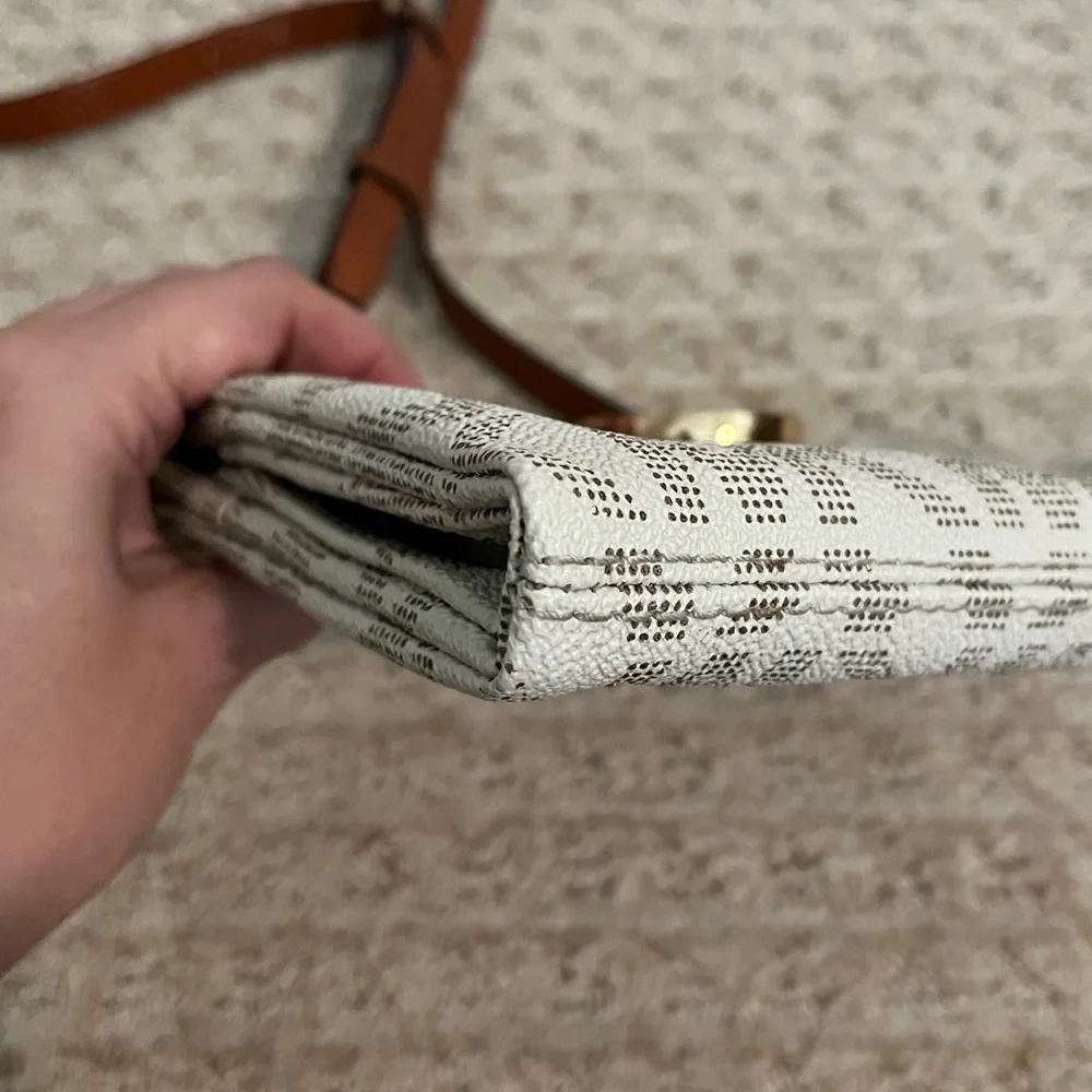 MICHAEL KORS Fulton Small White Saffiano Leather Crossbody Purse MK monogram - Picture 7 of 16